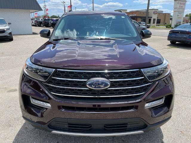 Certified 2023 Ford Explorer XLT w/ Equipment Group 202A AWD/4WD image 2