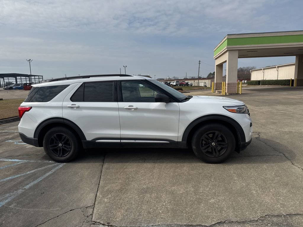 Certified 2020 Ford Explorer XLT image 9
