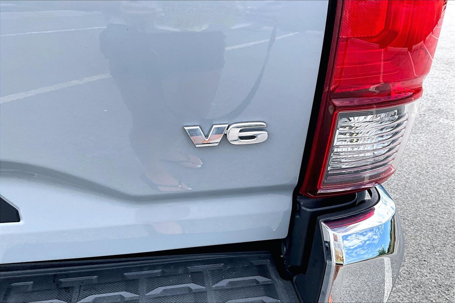 Used 2019 Toyota Tacoma TRD Off-Road AWD/4WD image 25