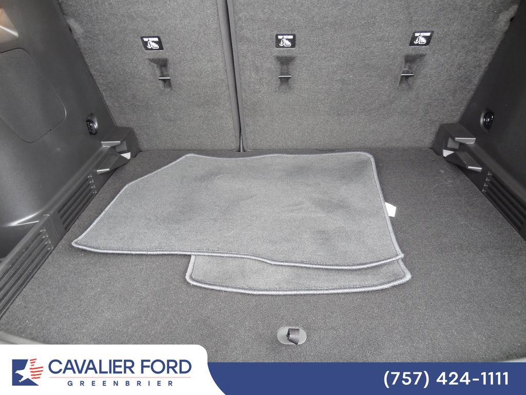 Used 2022 Chevrolet TrailBlazer LT w/ Convenience Package AWD/4WD image 9