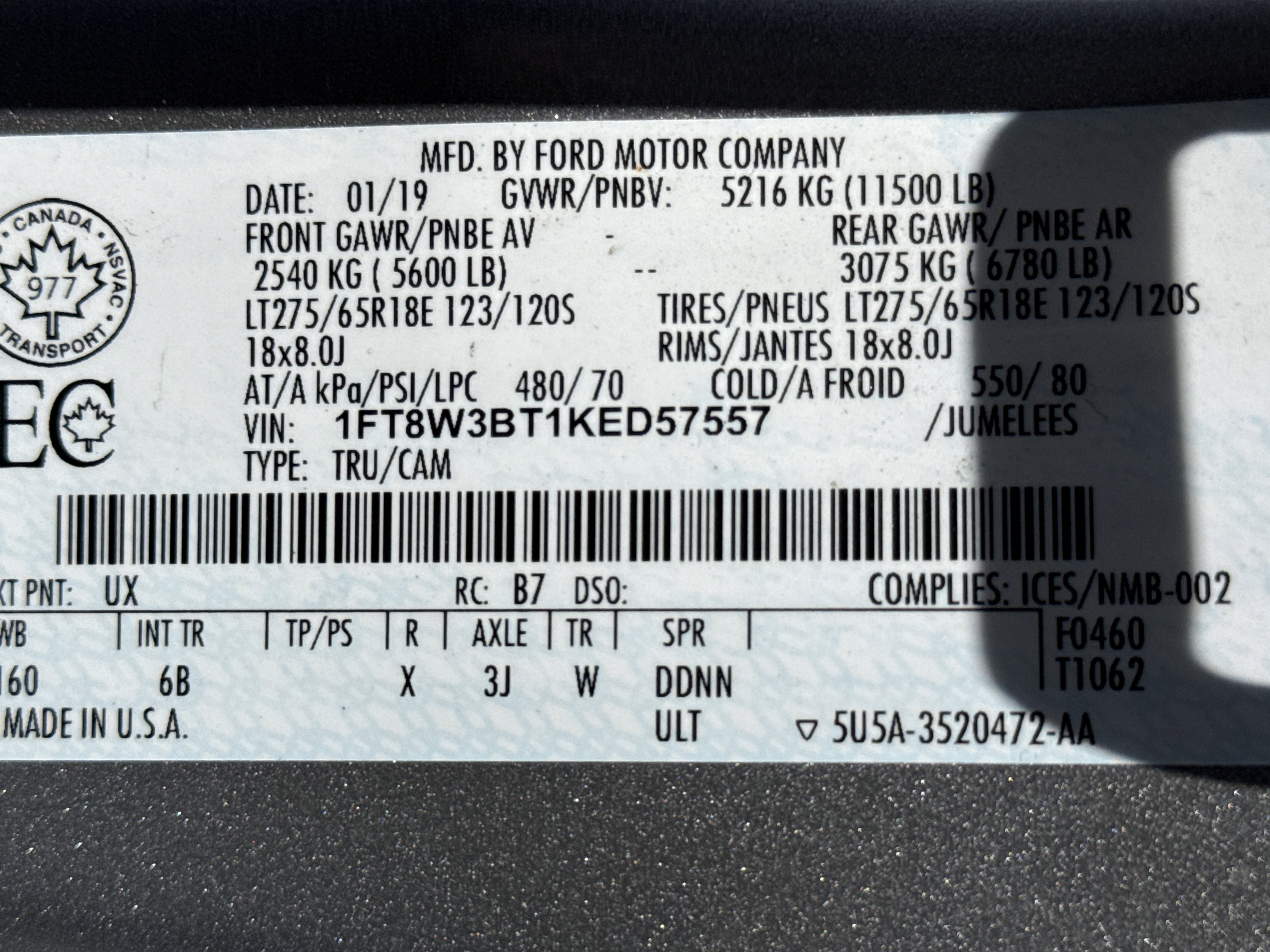 Certified 2019 Ford F350 Lariat w/ Camper Package AWD/4WD image 32