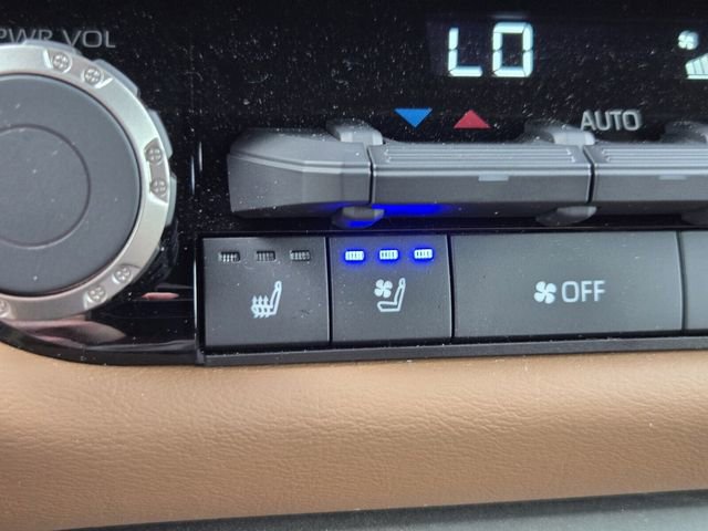 Used 2026 Toyota Tundra 1794 Edition AWD/4WD image 23
