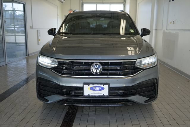 Used 2024 Volkswagen Tiguan SE R-Line AWD/4WD image 17
