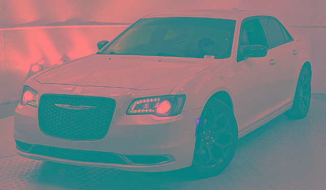 Used 2019 Chrysler 300 Touring w/ Sport Appearance Package RWD image 6