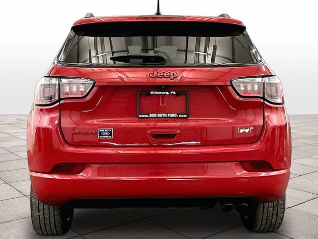 Used 2022 Jeep Compass Limited AWD/4WD image 4