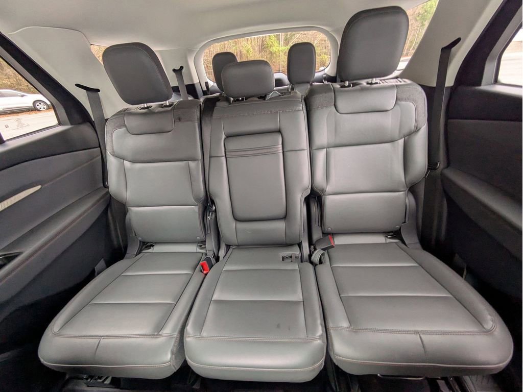 Certified 2025 Ford Explorer Active w/ Active Comfort Package image 24