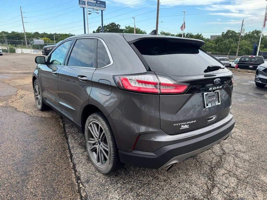 Certified 2022 Ford Edge Titanium w/ Equipment Group 301A AWD/4WD image 5
