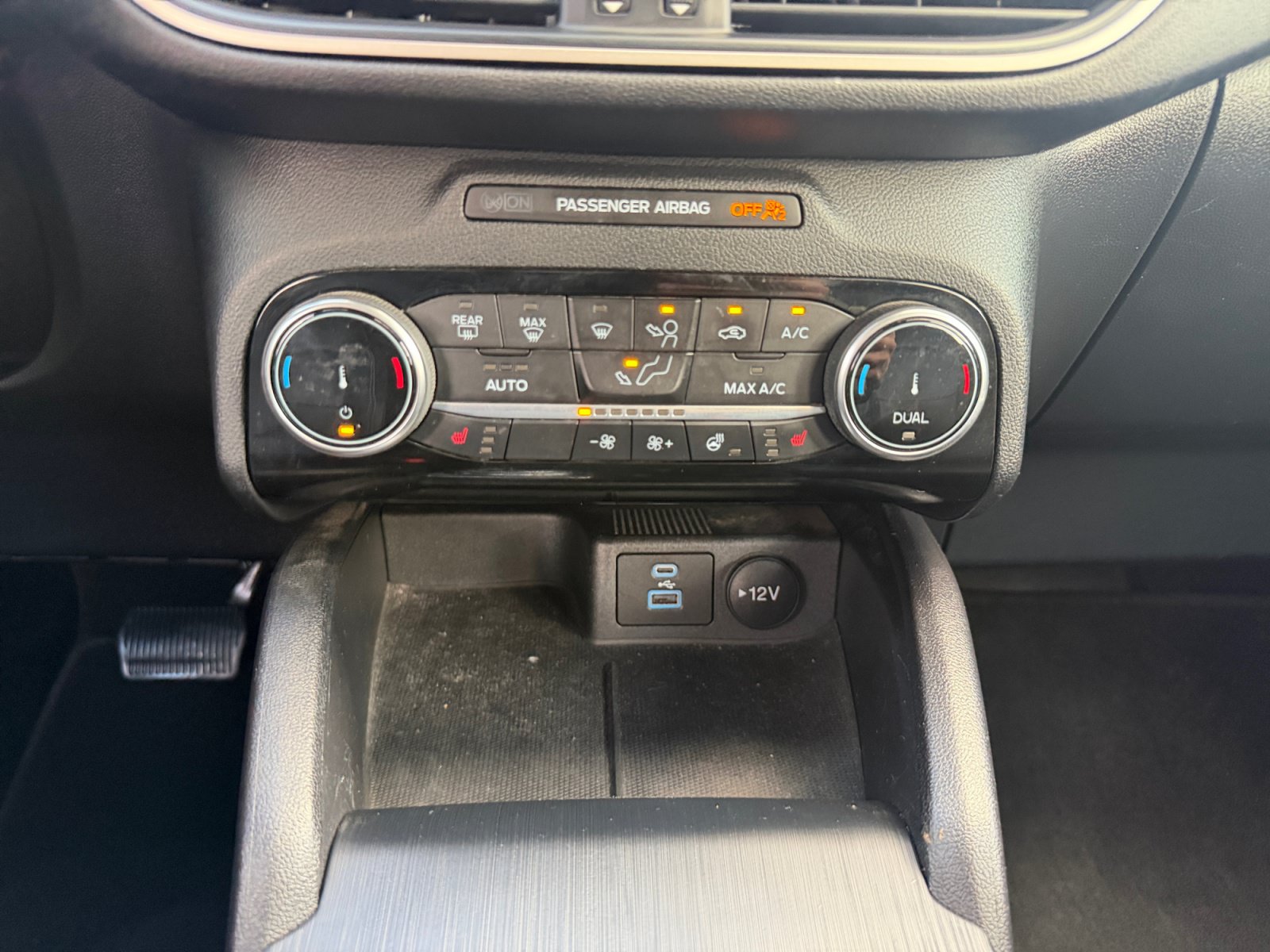 Certified 2022 Ford Escape SEL AWD/4WD image 22