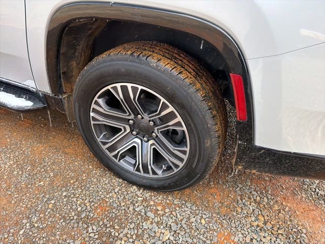 Used 2024 Jeep Wagoneer L Series II w/ Flexible Seating Group image 8