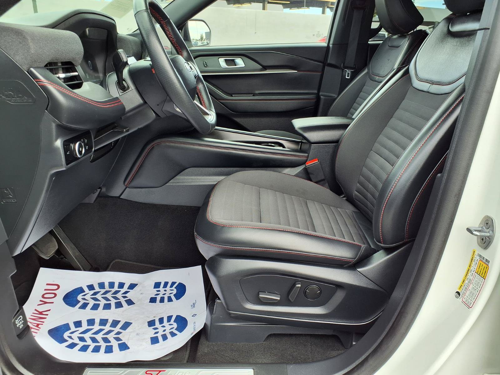 Certified 2025 Ford Explorer ST-Line w/ ST-Line Street Pack AWD/4WD image 24