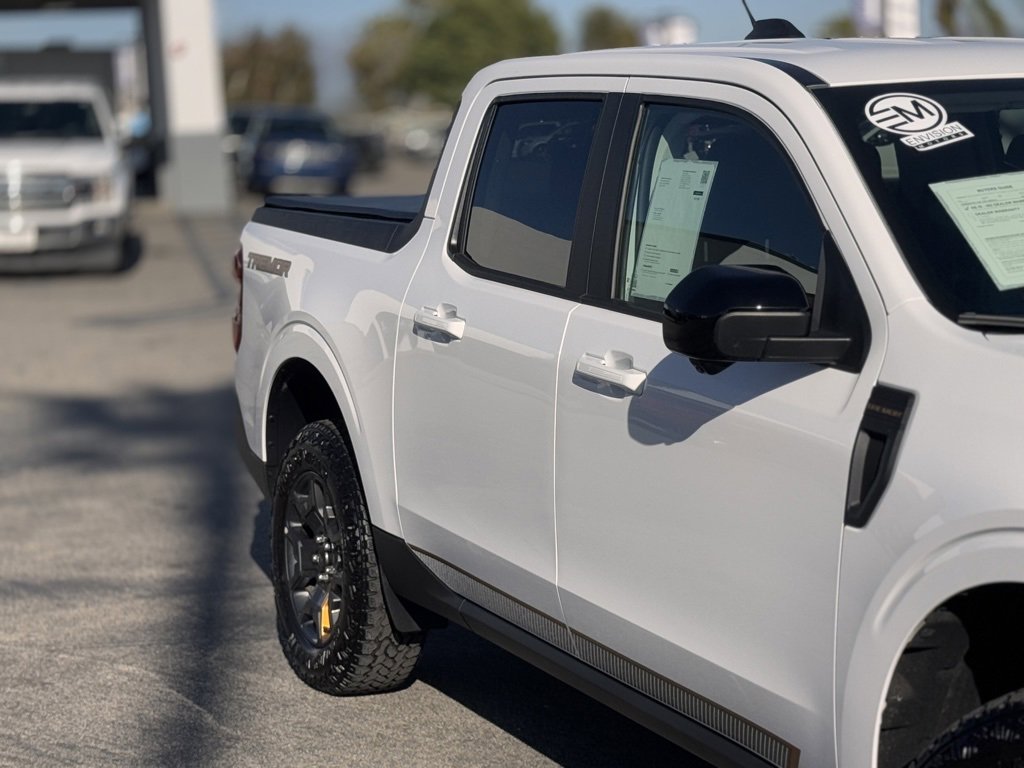 Certified 2025 Ford Maverick Tremor image 5