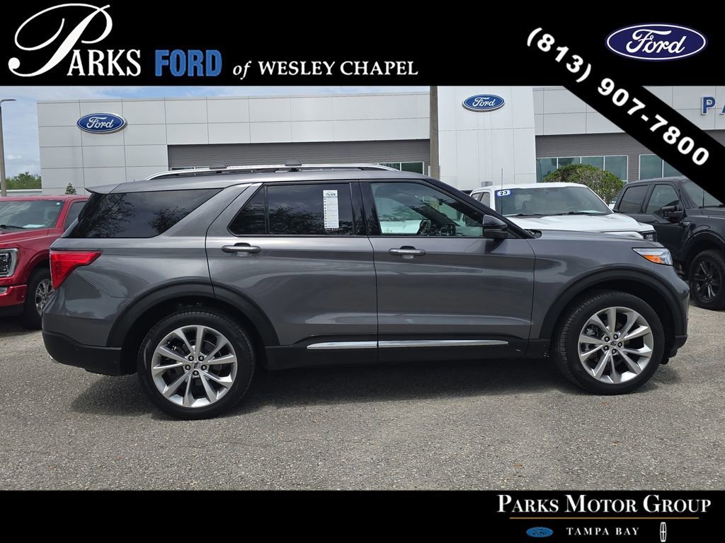 Certified 2021 Ford Explorer Platinum w/ Equipment Group 601A image 2