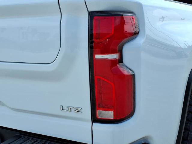 Used 2024 Chevrolet Silverado 2500 LTZ w/ LTZ Premium Package image 12
