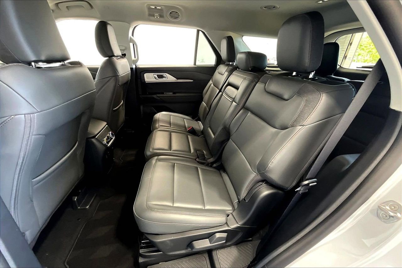 Certified 2026 Ford Explorer Active w/ Active Comfort Package image 19