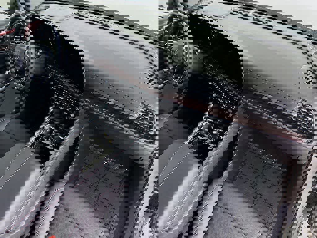 Used 2025 Chevrolet Traverse Z71 image 33