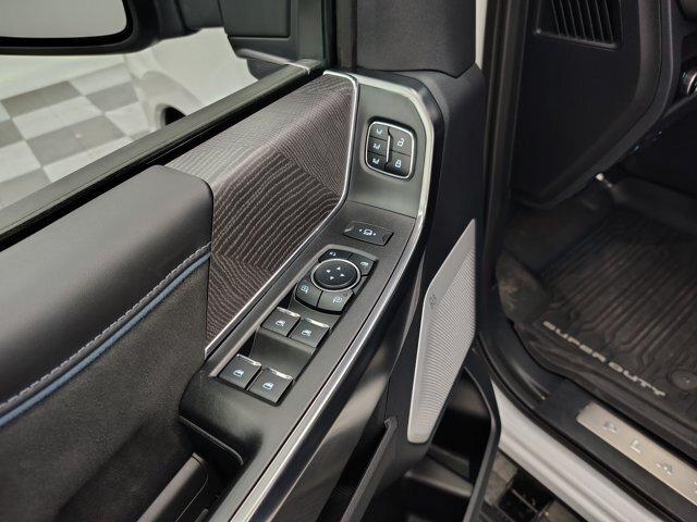 Certified 2025 Ford F350 Platinum AWD/4WD image 31