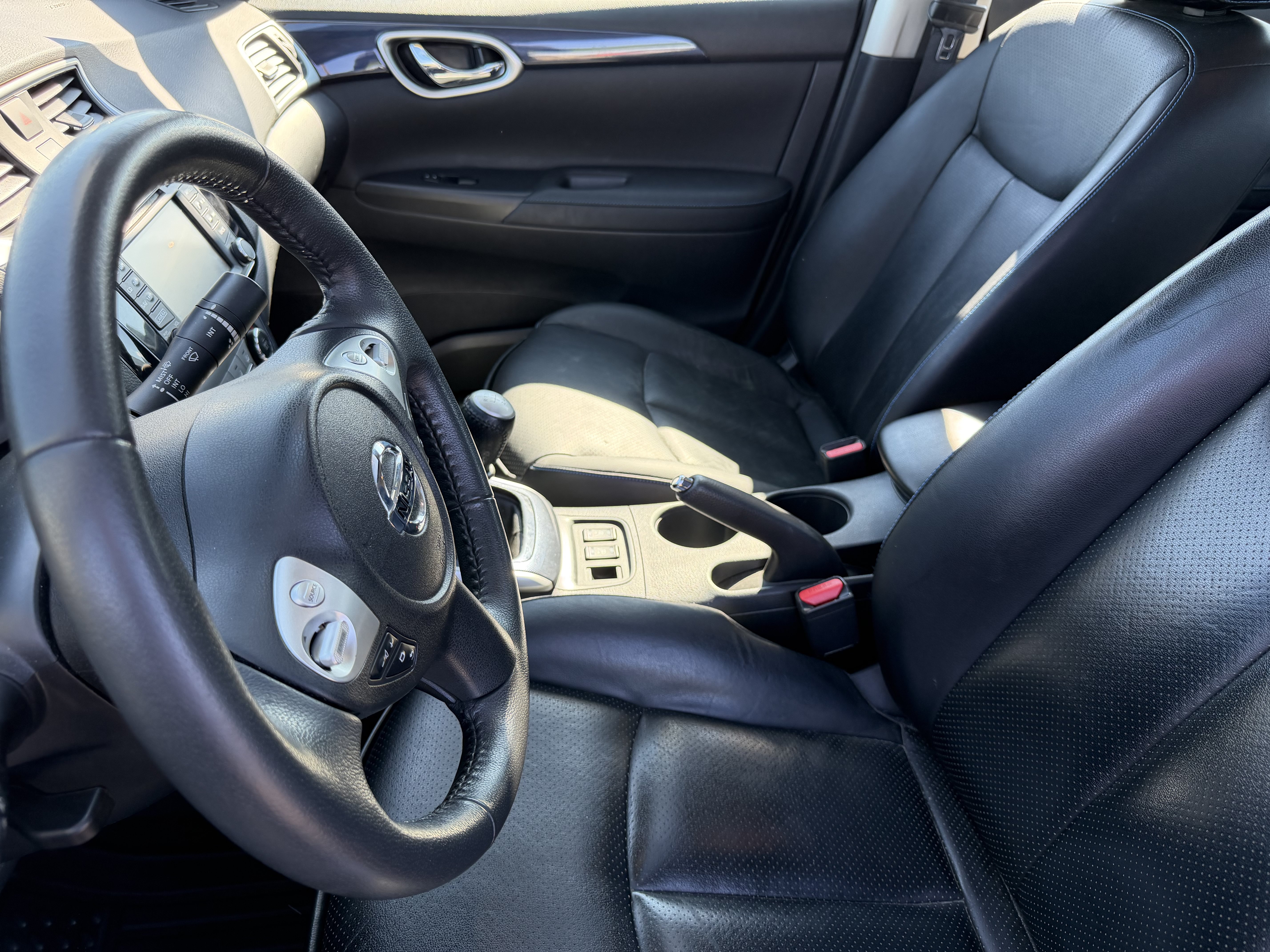 Used 2017 Nissan Sentra SR Turbo w/ SR Turbo Premium Package FWD image 10