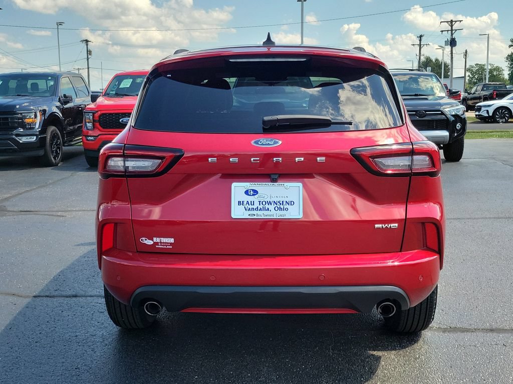 Certified 2023 Ford Escape ST-Line w/ Tech Pack #1 AWD/4WD image 5