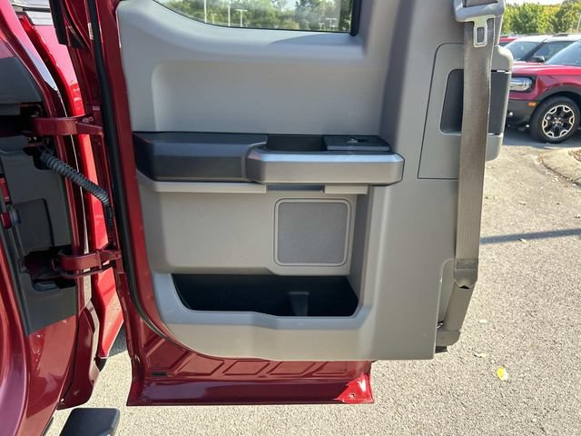 Certified 2018 Ford F150 XLT w/ Equipment Group 302A Luxury AWD/4WD image 18