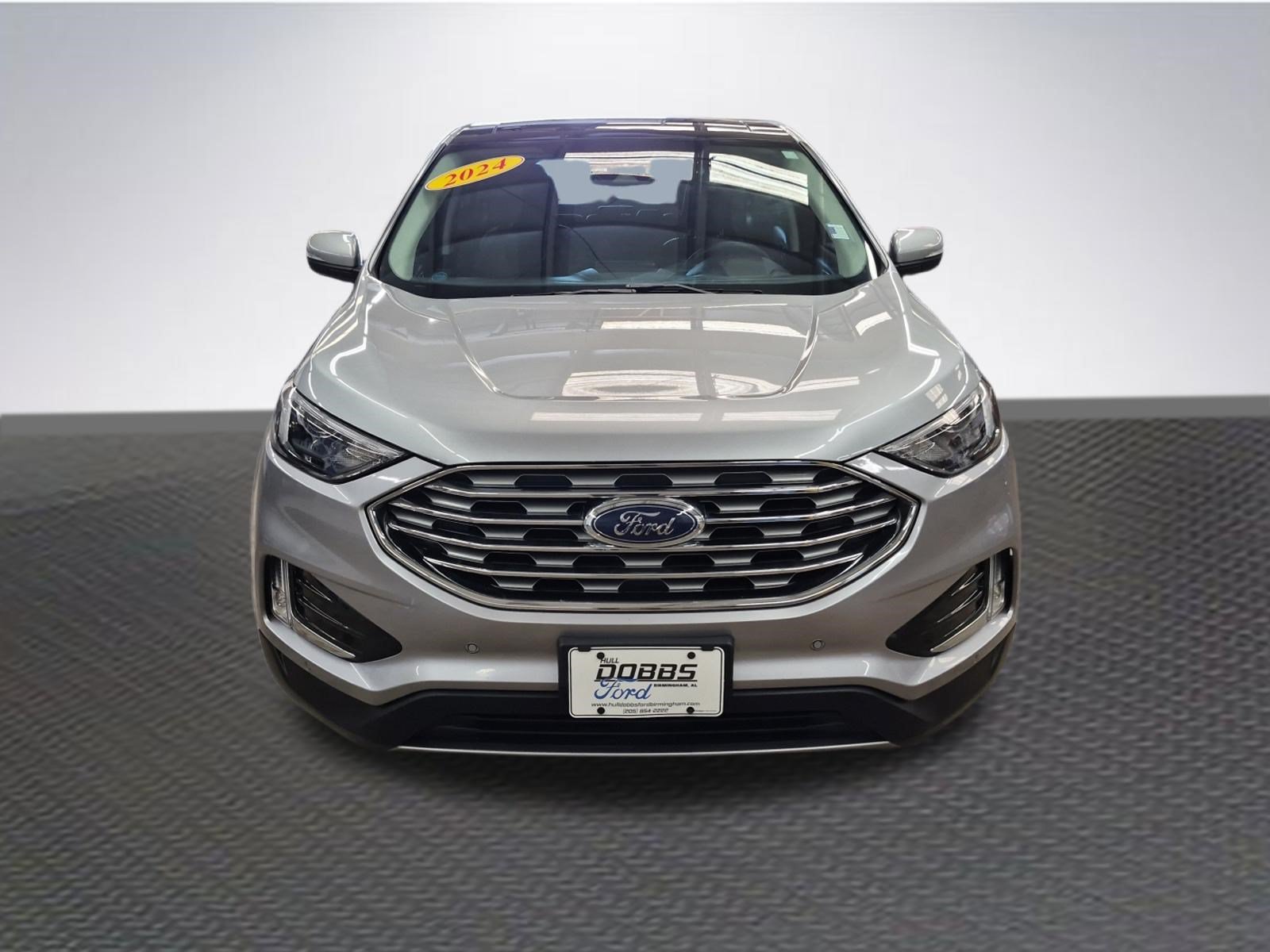 Certified 2024 Ford Edge Titanium AWD/4WD image 3