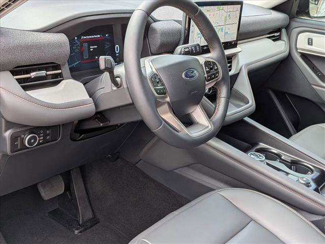Certified 2026 Ford Explorer Active w/ Active Comfort Package RWD image 9