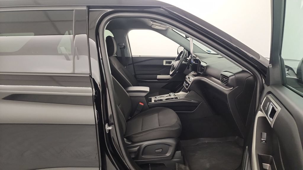 Certified 2023 Ford Explorer XLT AWD/4WD image 29