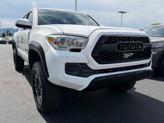 Used 2021 Toyota Tacoma TRD Off-Road w/ Technology Package AWD/4WD image 4