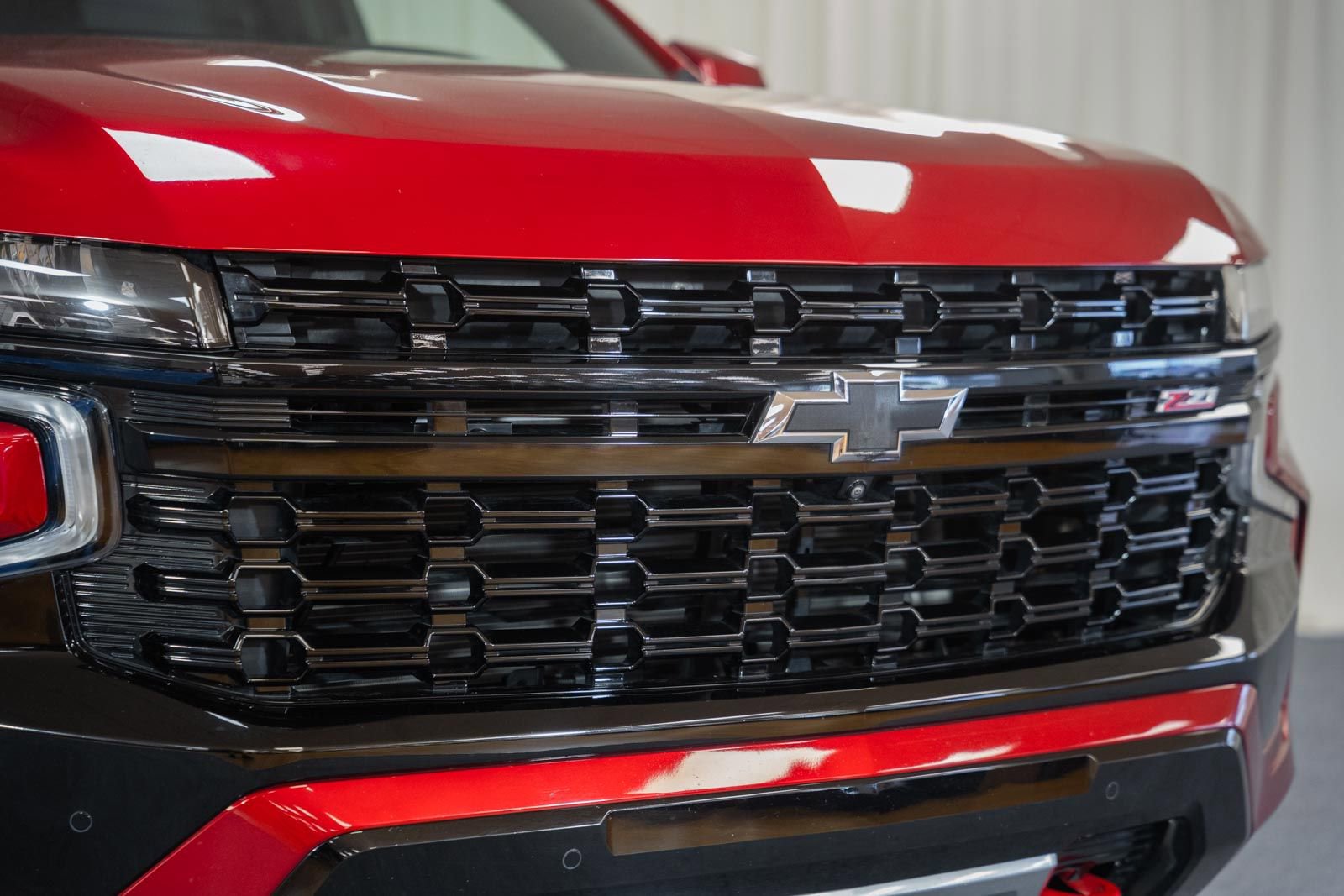 Used 2023 Chevrolet Tahoe Z71 w/ Luxury Package AWD/4WD image 11