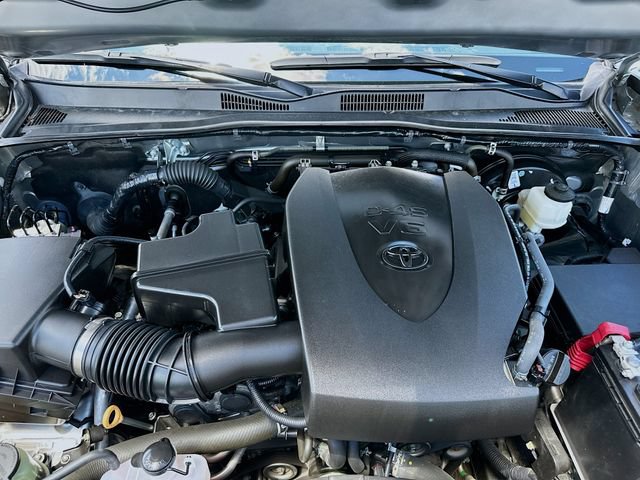 Used 2023 Toyota Tacoma SR AWD/4WD image 35