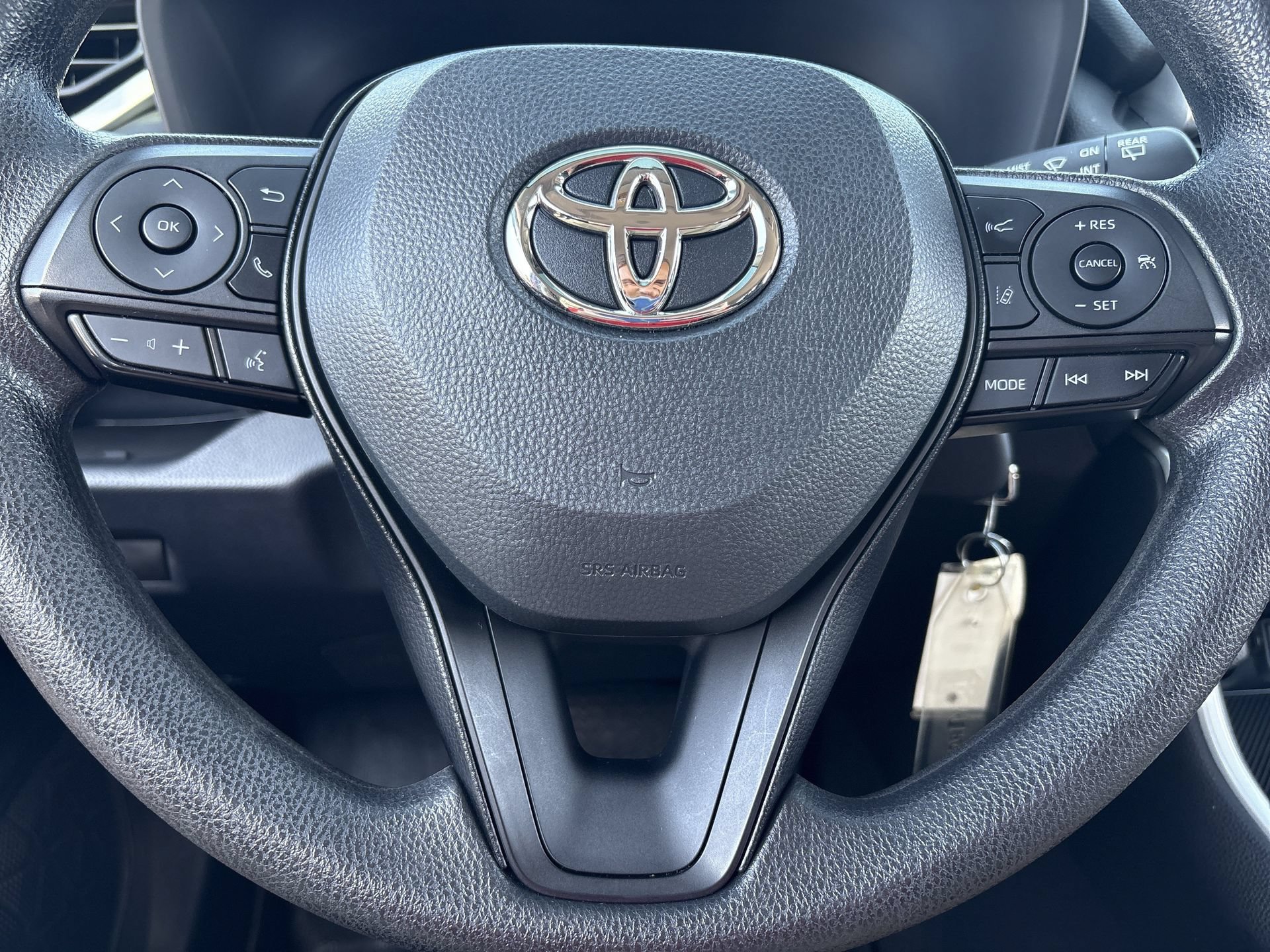 Used 2024 Toyota RAV4 LE FWD image 10