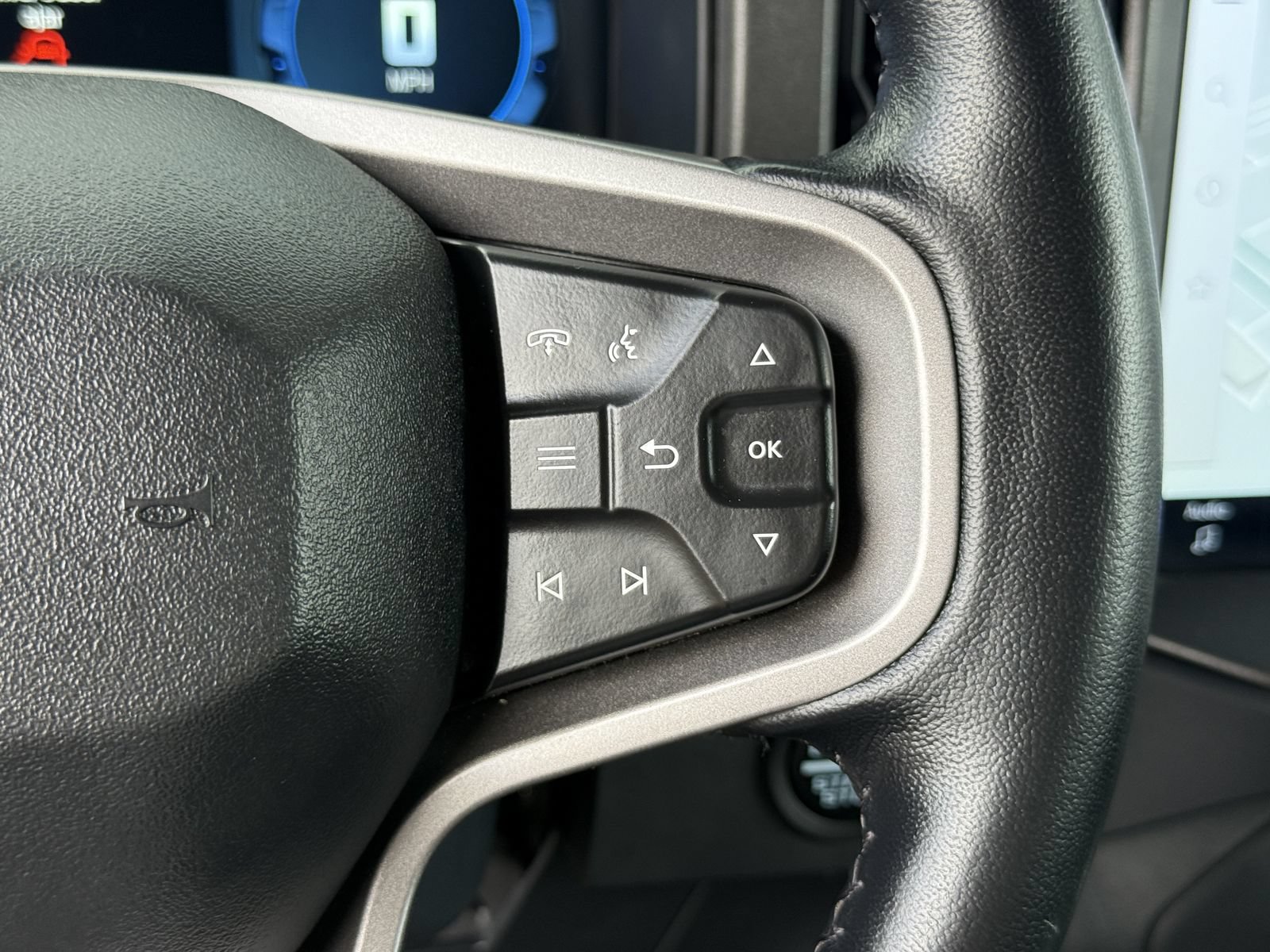 Certified 2025 Ford Bronco Badlands AWD/4WD image 31