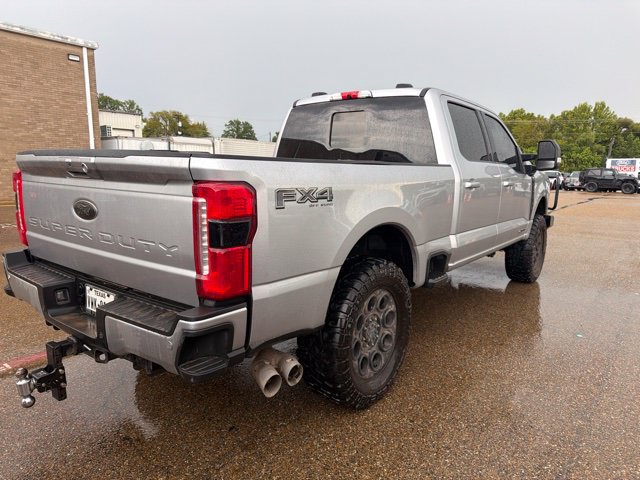 Certified 2024 Ford F250 Lariat w/ Lariat Ultimate Package AWD/4WD image 29