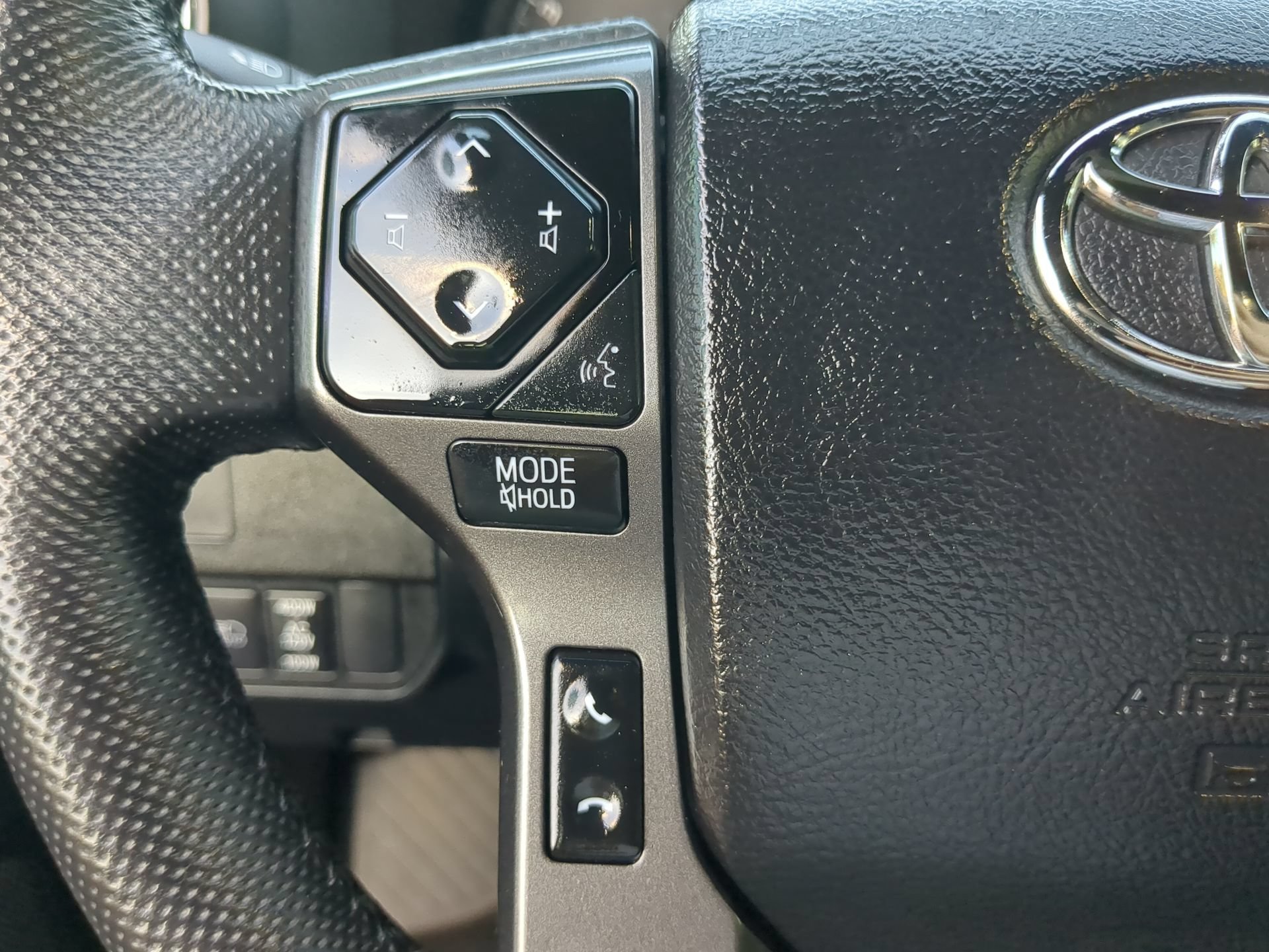 Used 2021 Toyota Tacoma TRD Off-Road AWD/4WD image 63