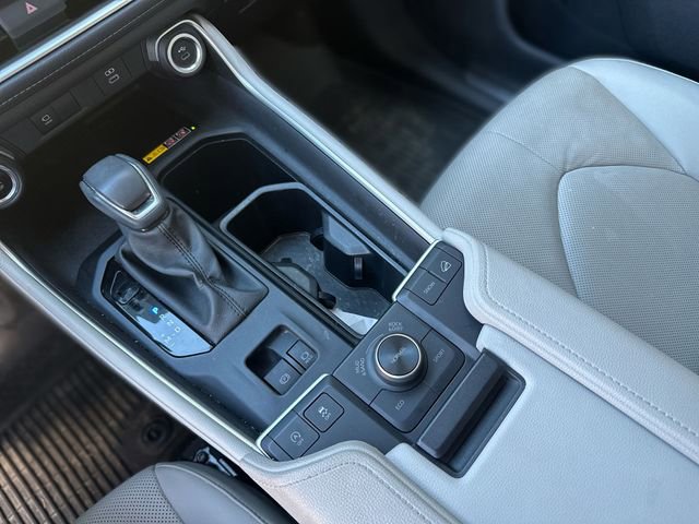 Used 2024 Toyota Grand Highlander AWD image 21