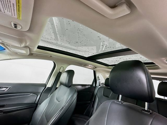 Certified 2018 Ford Edge Titanium w/ Equipment Group 301A image 31