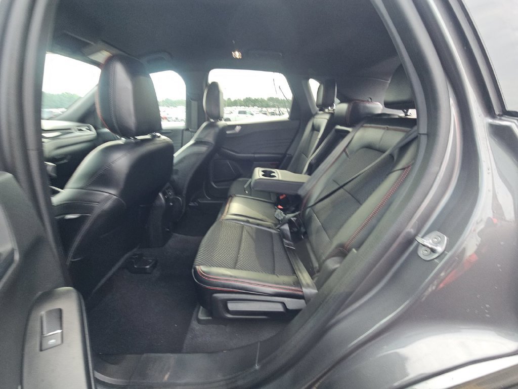 Certified 2023 Ford Escape ST-Line AWD/4WD image 4