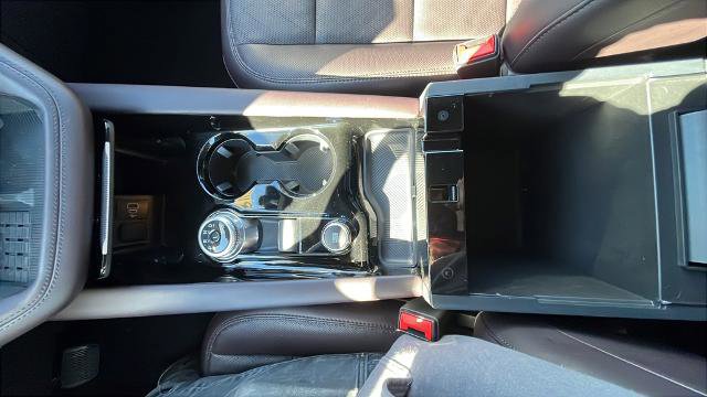 Certified 2025 Ford Explorer Platinum AWD/4WD image 13