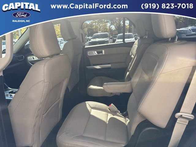 Certified 2023 Ford Explorer Limited w/ Limited Technology Package image 16
