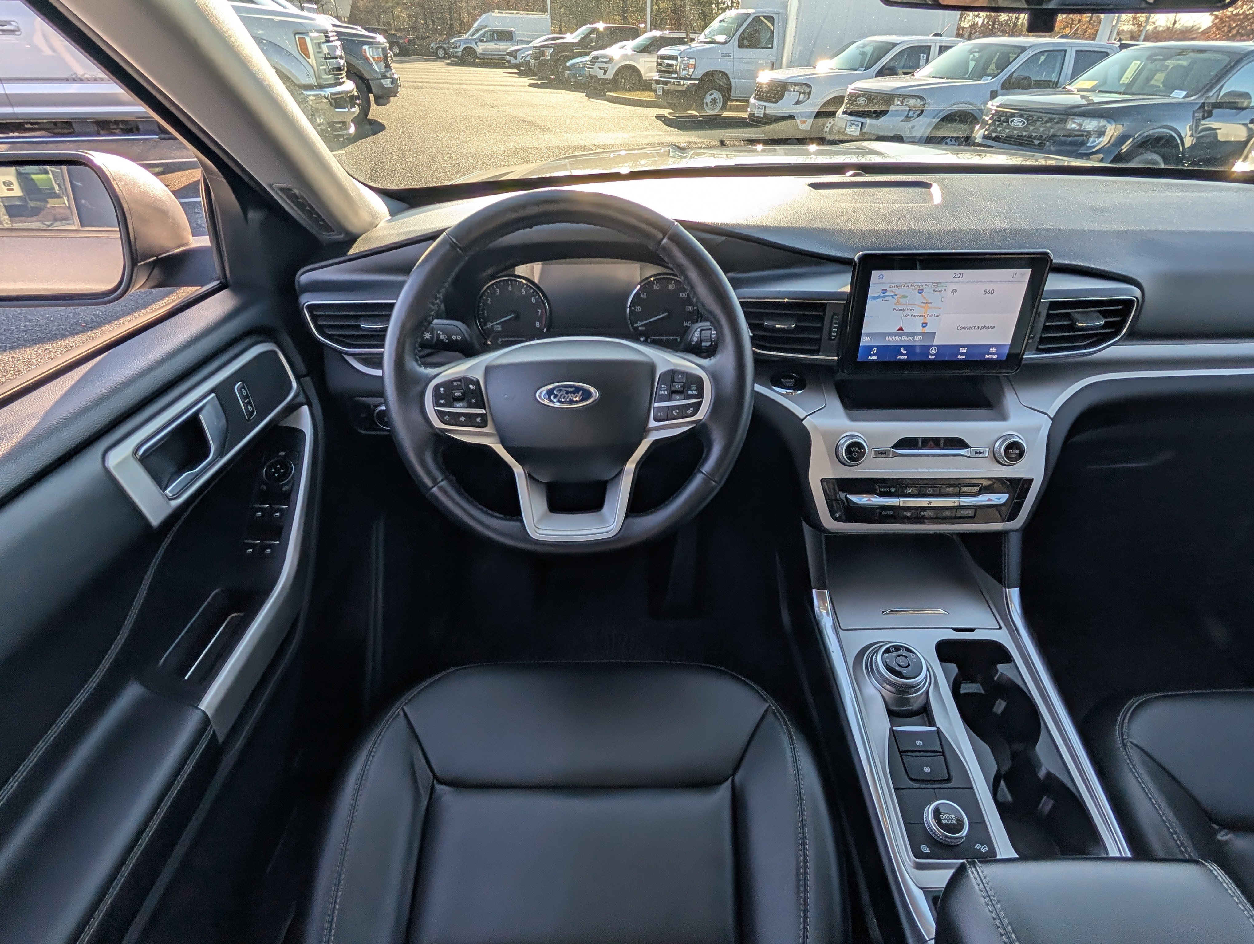 Certified 2022 Ford Explorer XLT w/ Equipment Group 202A image 18