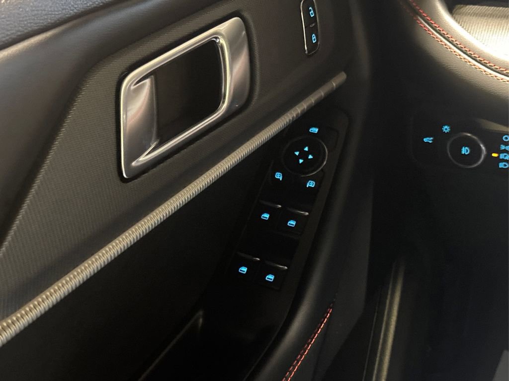 Certified 2025 Ford Explorer ST-Line w/ ST-Line Street Pack image 36