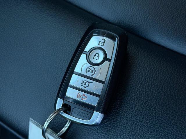 Certified 2022 Ford Edge SEL w/ Convenience Package AWD/4WD image 36