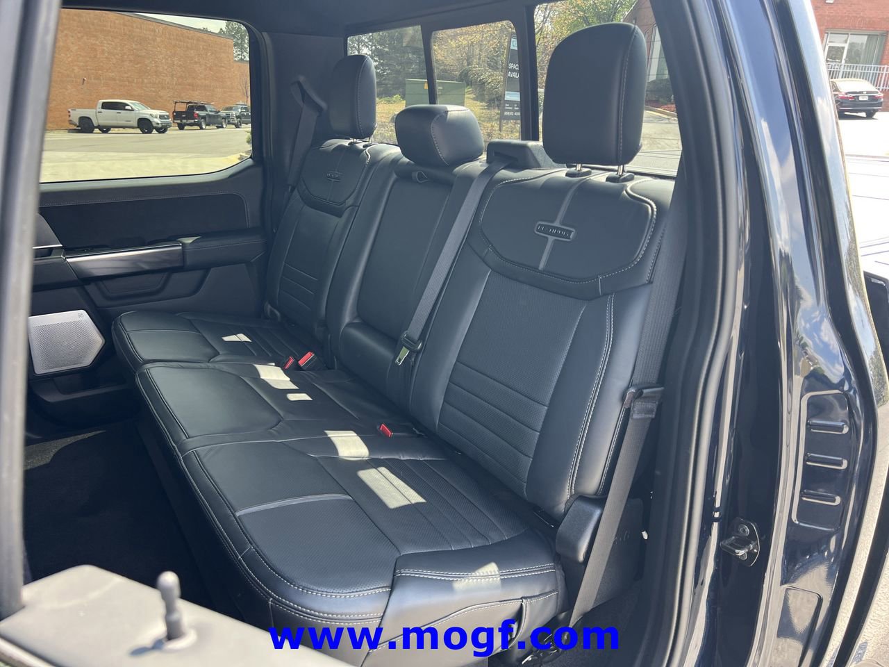 Certified 2023 Ford F150 Platinum w/ Equipment Group 701A High image 27