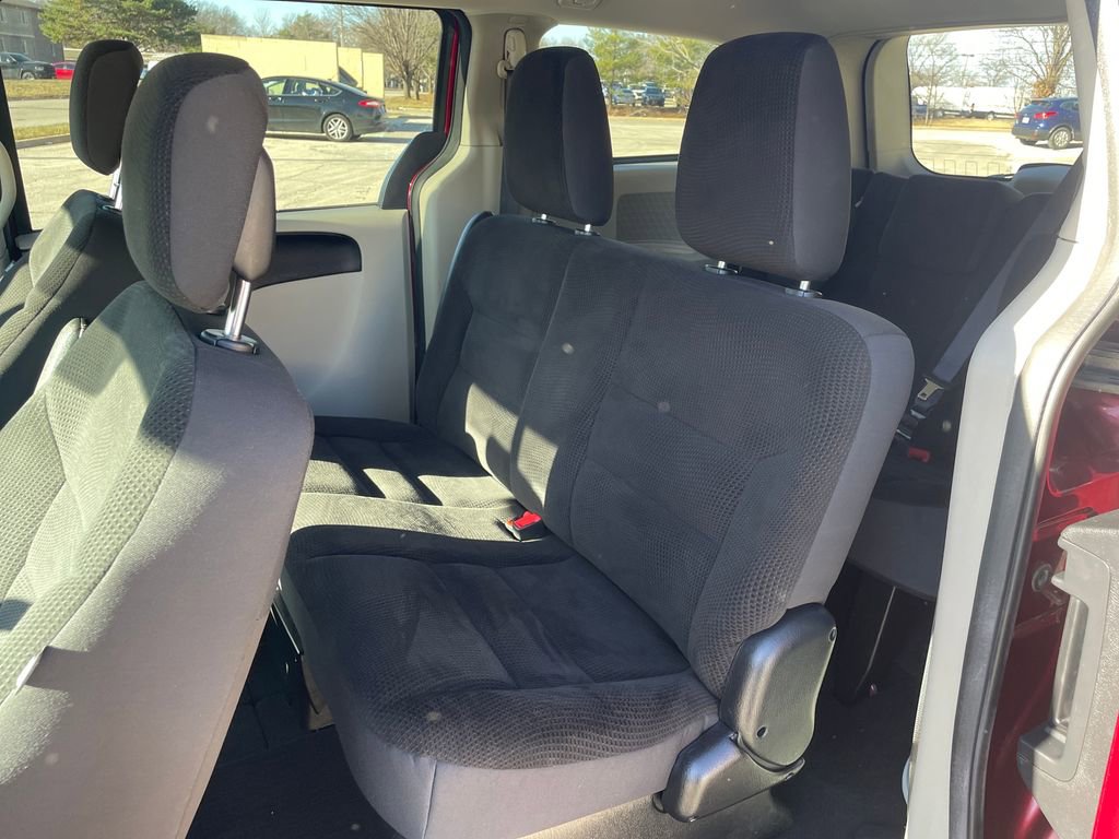 Used 2019 Dodge Grand Caravan SE image 24