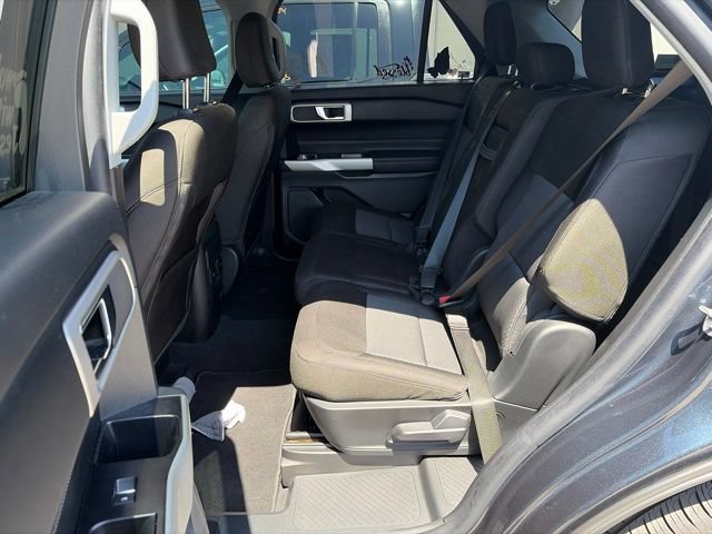 Certified 2022 Ford Explorer XLT RWD image 7