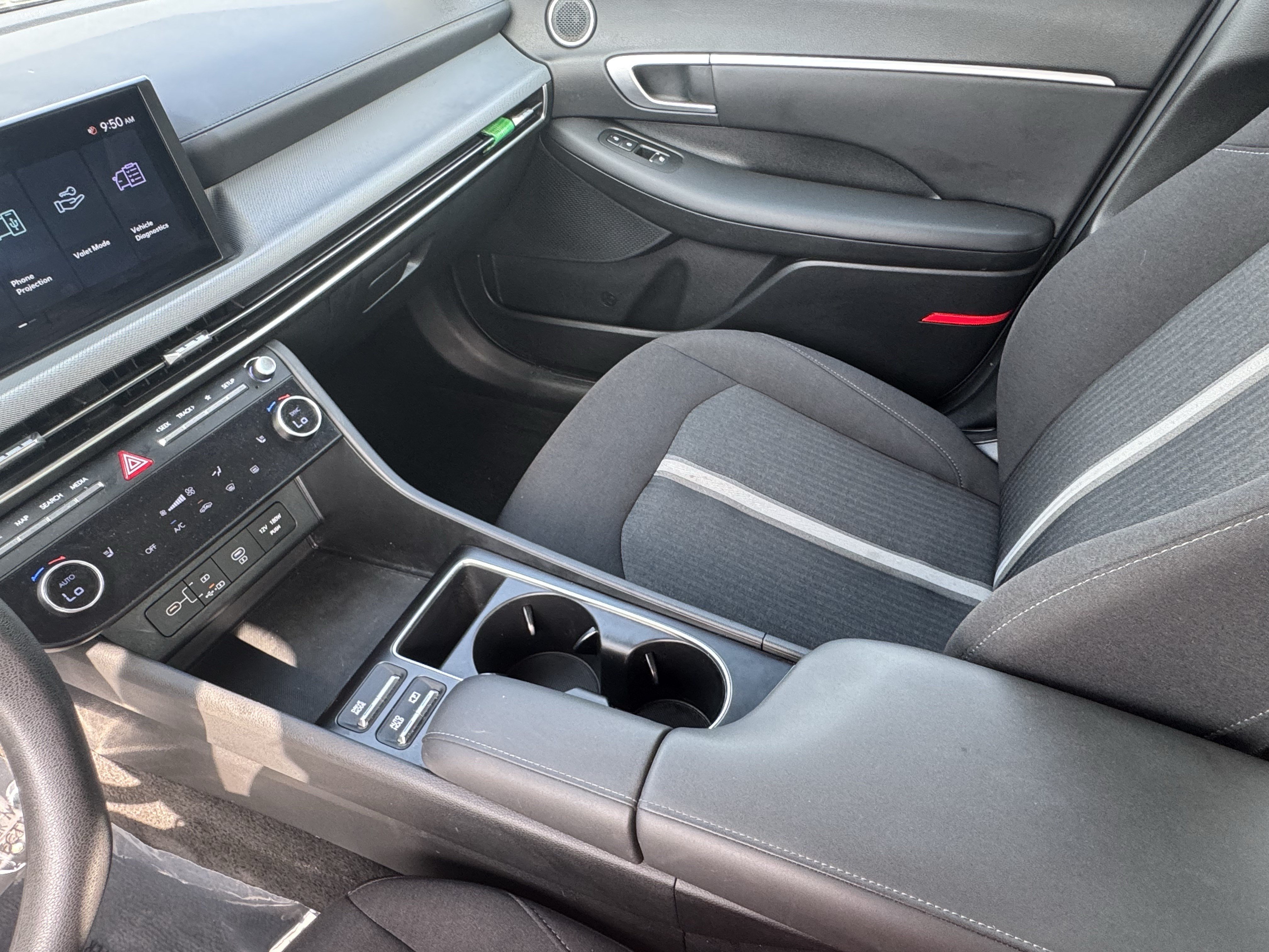Used 2025 Hyundai Sonata SEL FWD image 30