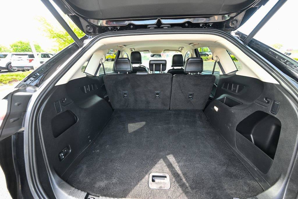 Certified 2024 Ford Edge SEL w/ Convenience Package AWD/4WD image 16