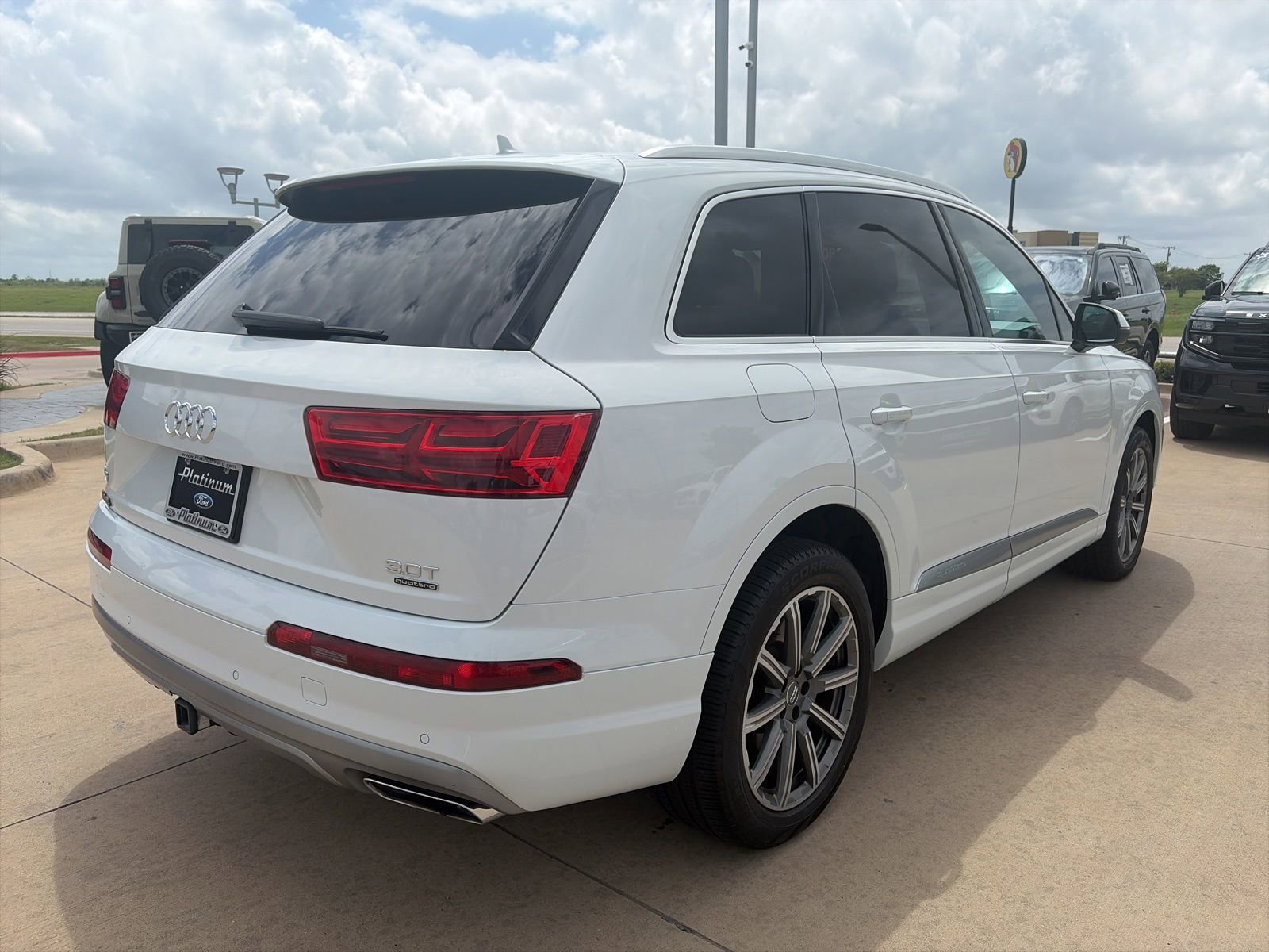Used 2018 Audi Q7 3.0T Prestige AWD/4WD image 6