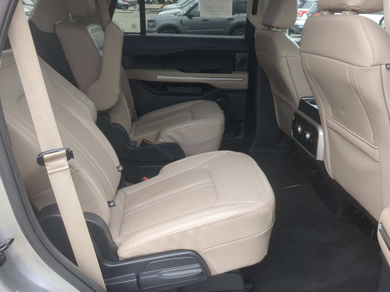 Certified 2024 Ford Expedition Limited RWD image 35