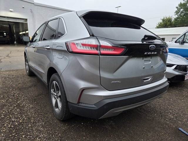 Certified 2024 Ford Edge SEL w/ Convenience Package AWD/4WD image 3