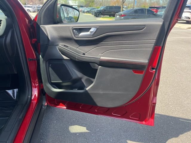 Certified 2025 Ford Escape ST-Line Elite w/ Premium Technology Package AWD/4WD image 24